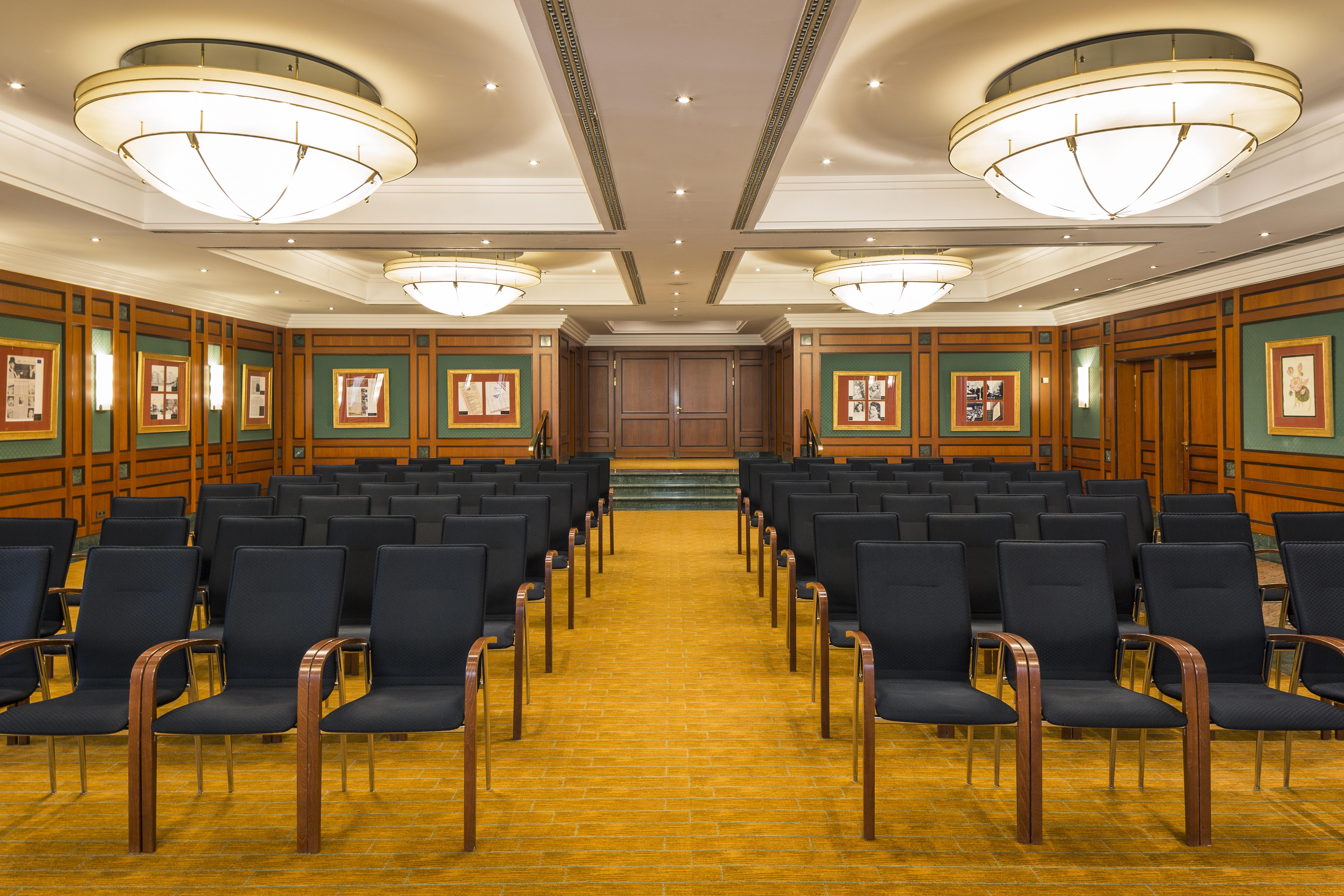 Hotel Bristol Berlin Exterior foto The ballroom